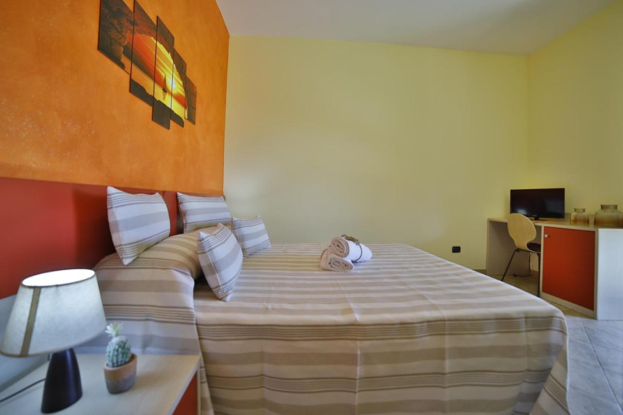 B&B La Casa Di Attilio 切萨雷奥港 外观 照片