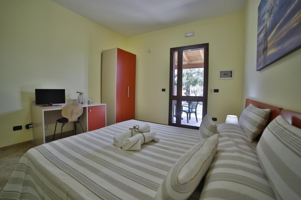 B&B La Casa Di Attilio 切萨雷奥港 外观 照片
